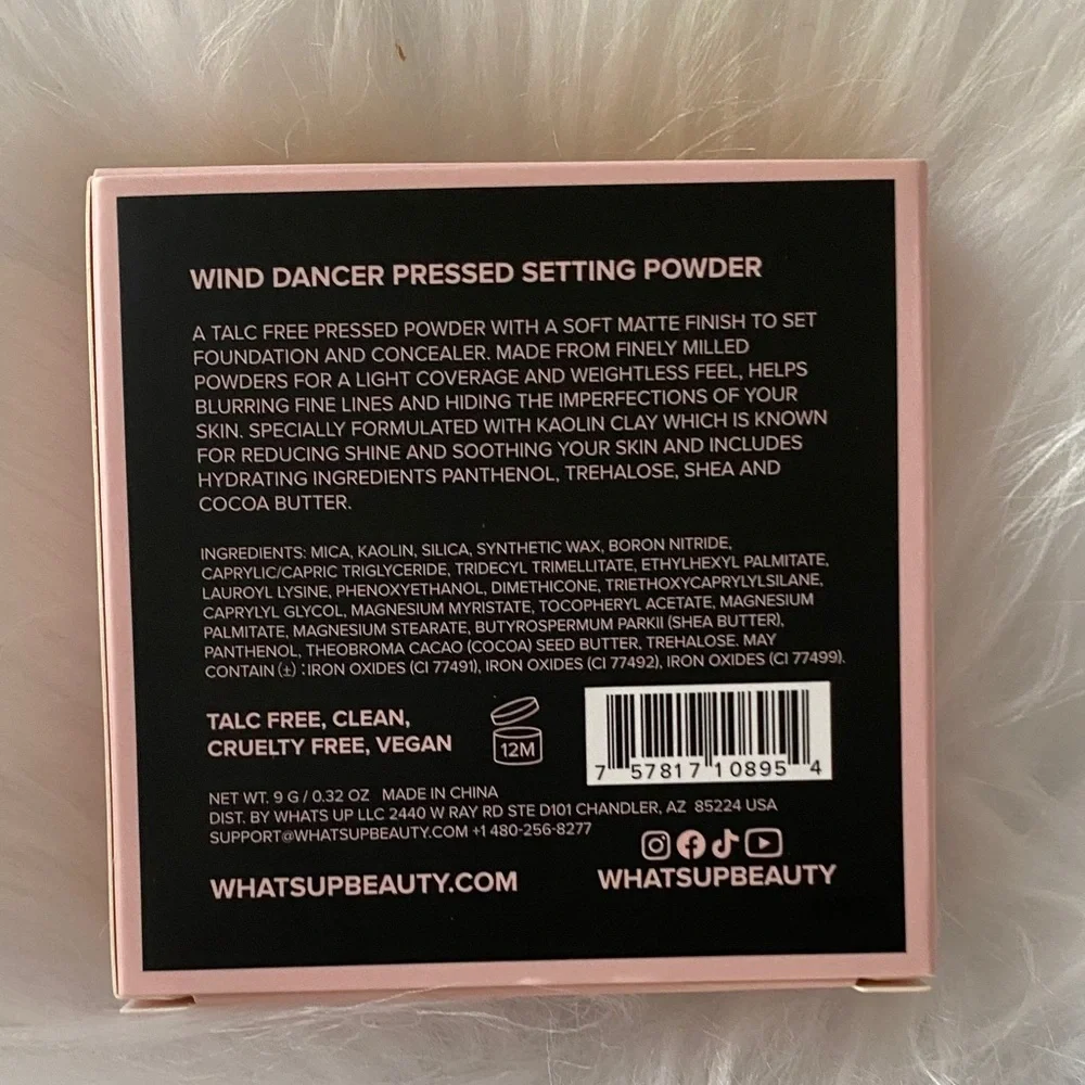 Whats up beauty Pressed Setting Powder - Tan - NIB